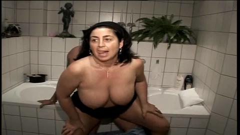 2843